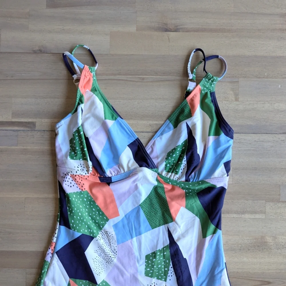 Sunseeker One-Piece Swimsuit NEW (Size 12)‎